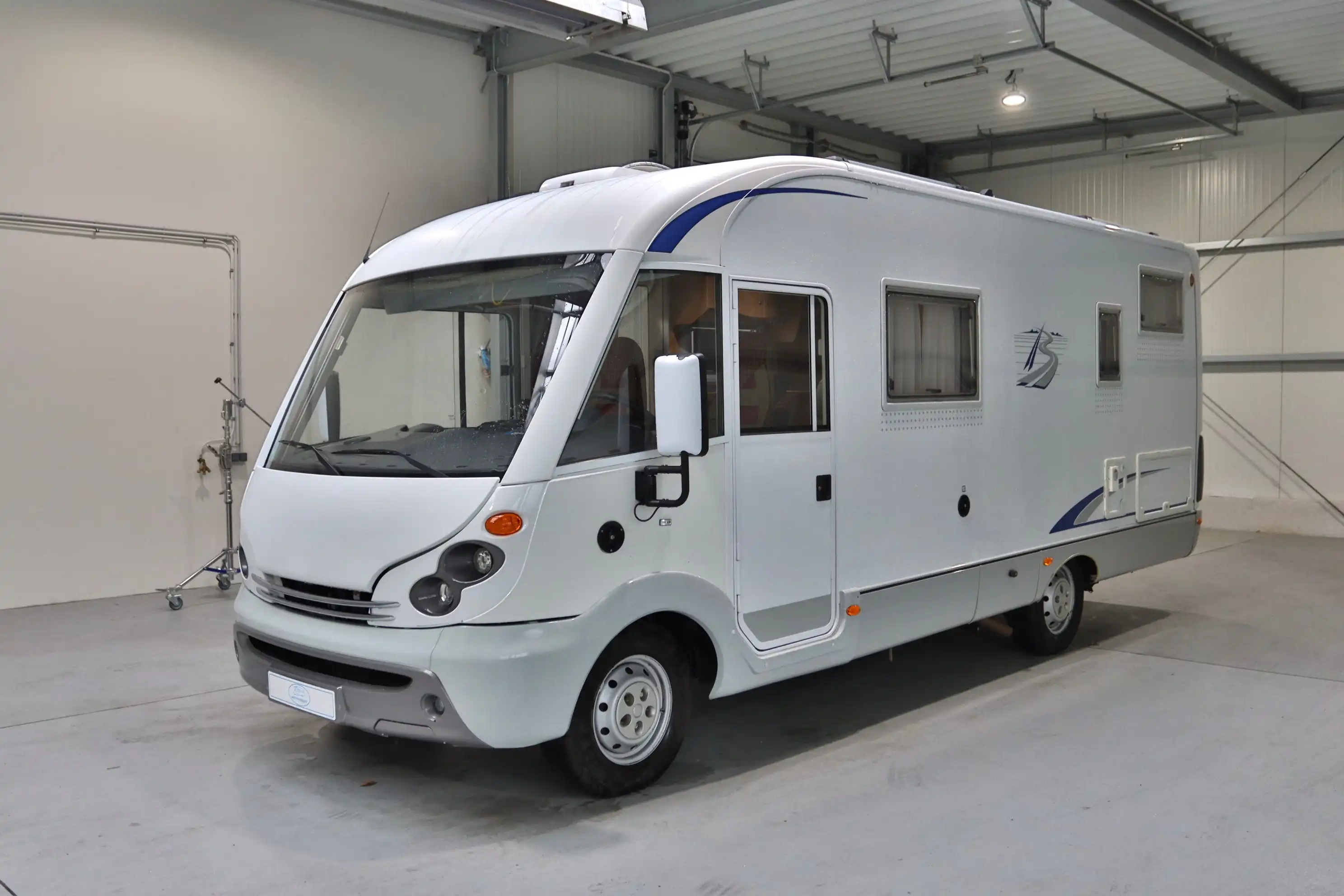 BUERSTNER I 690 Elegance